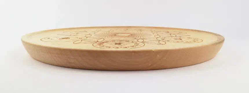 All chakras on one big plate (30cm/11.8in in diameter), bottom.