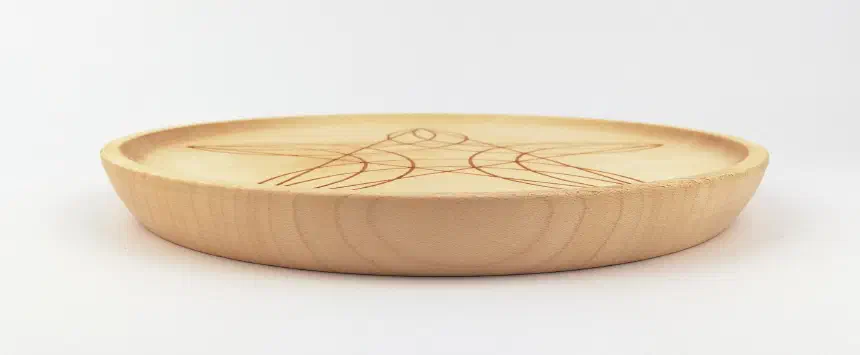Pentagram on a middle plate (24cm/9.4in in diameter), bottom.