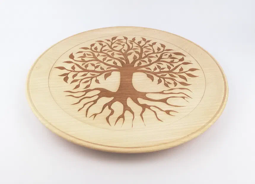 Tree of life (version 1) on a big plate (32cm/12.6in in diameter), side.